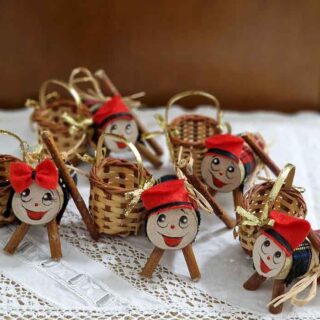 Tió de Nadal i Cistell per a Regals